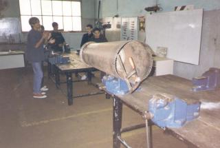 Tubo de chorro en el taller de Ajuste de 1er Año